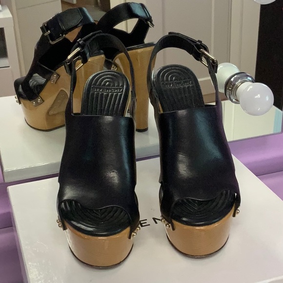 Givenchy Leather and Wood Sandal - Picture 2 of 5